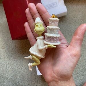 LENOX GRINCH TAKES THE CAKES Ornament DR. SEUSS NEW in BOX Pristine!